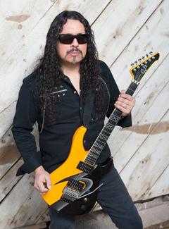 STRYPER Guitarist Oz Fox to Resume Touring After Medical Scare