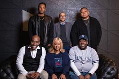 Tedashii Hosts 