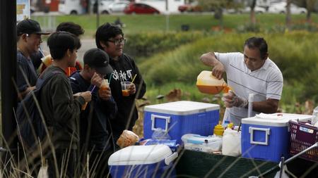 Huntington Beach sets permanent rules for street vendors, including a $268 permit fee